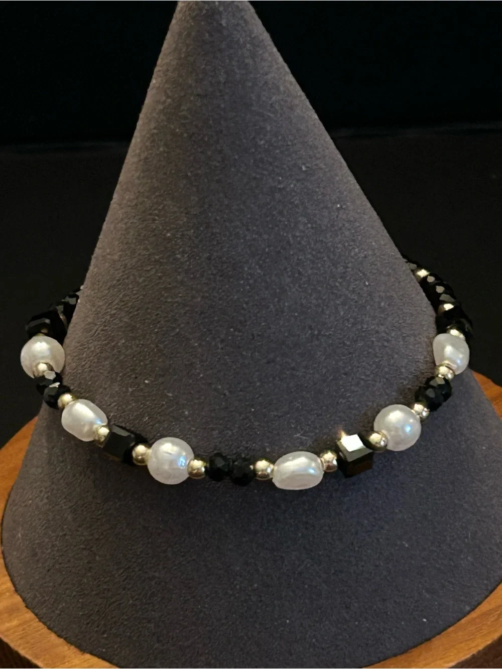 Freshwater Pearl Single Row 7 Inch Bracelet Assorted Color Accents with Extender